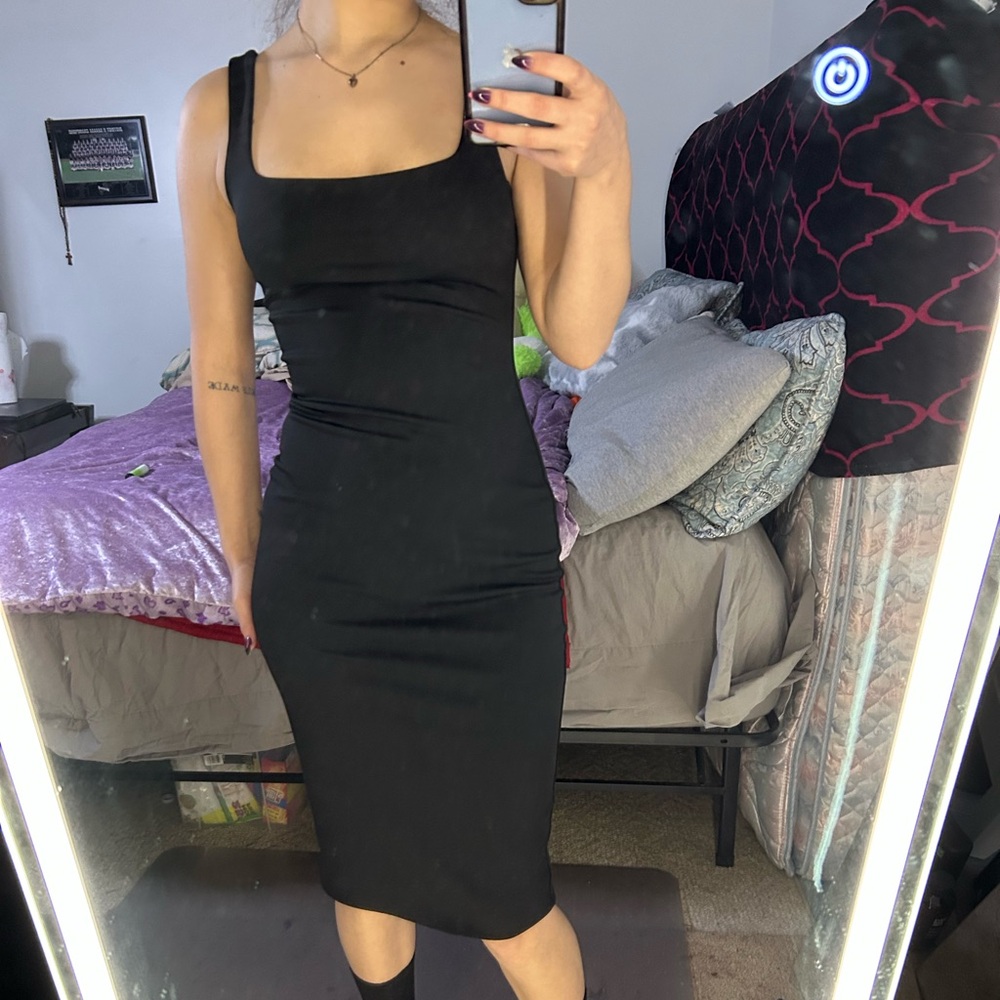 Windsor Black Midi Dress